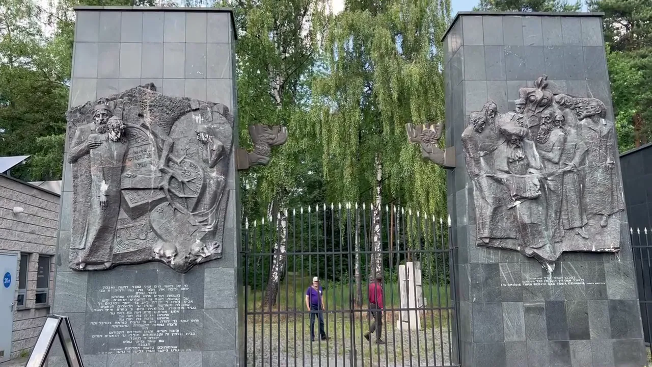 Original photograph at Bródno Jewish Cemetery: The monumental entrance gate, constructed during the cemetery’s late-twentieth-century reclamation,