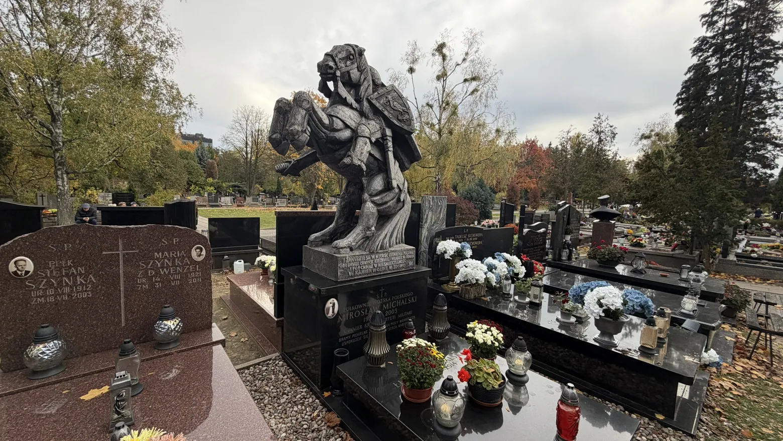 The equestrian sculpture above the grave of Colonel Mirosław Michalski.
